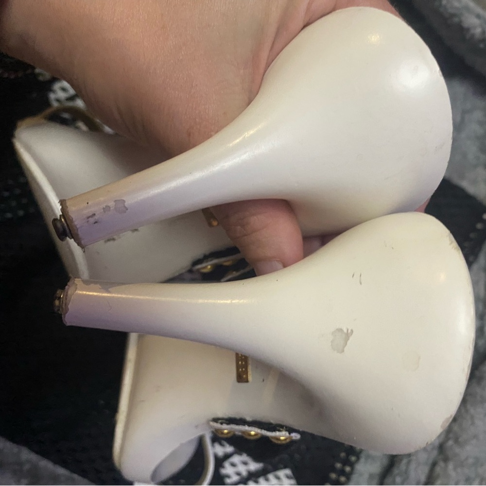 Dolce & Gabbana heels - Picture 13 of 15